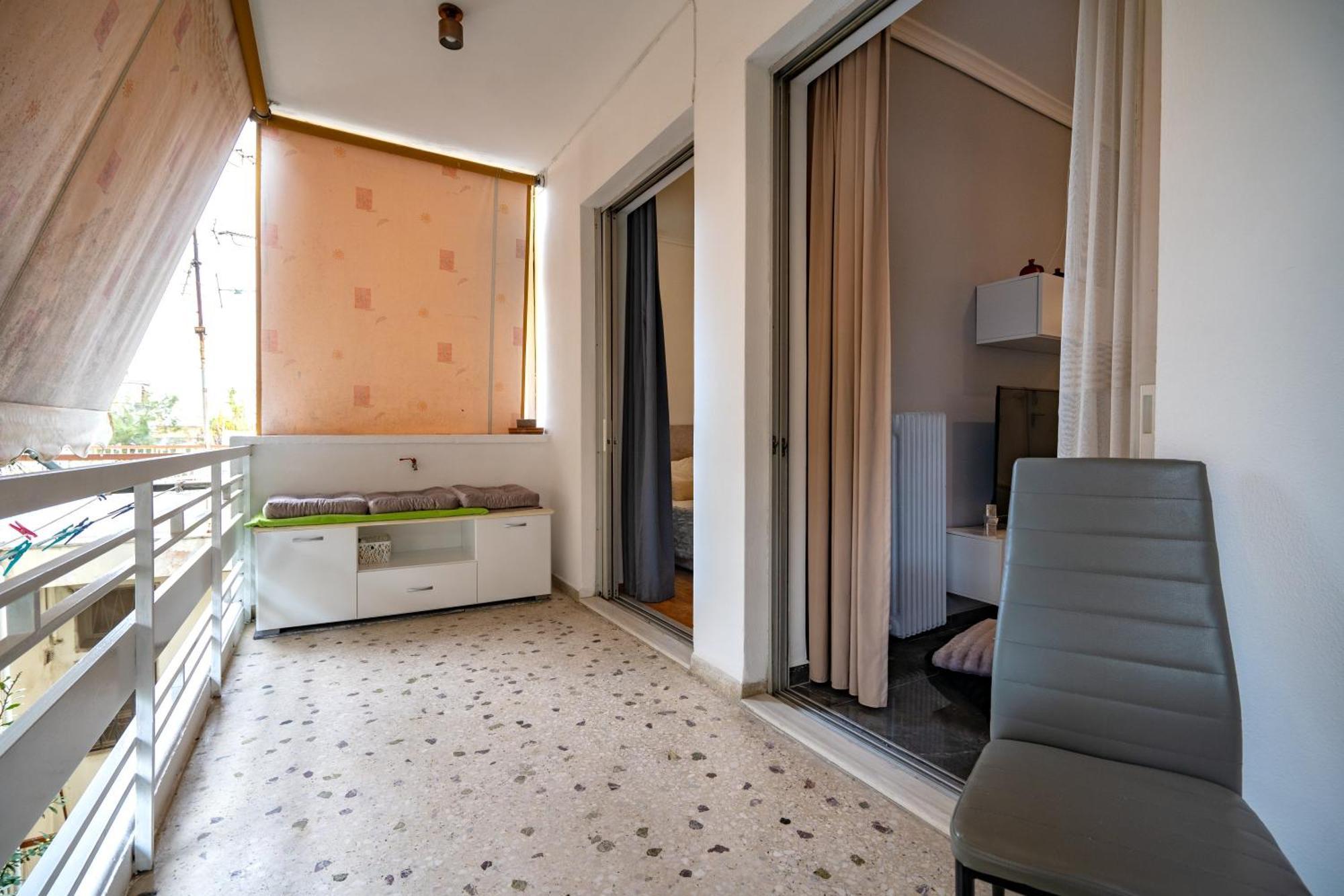 Neo Irakleio Train St. 1 Bedrm 4 Pers. Apartment Atenas Exterior foto